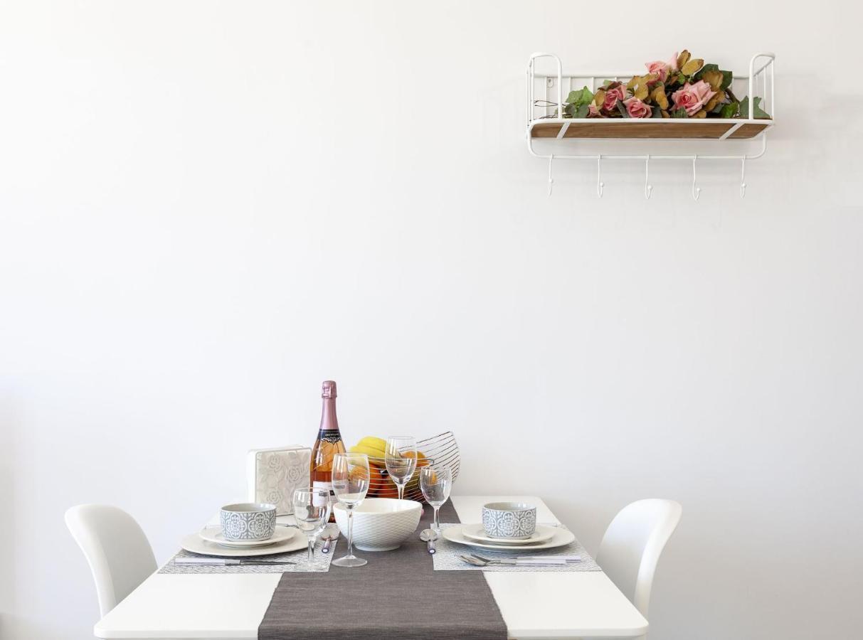 Fedias Luxury Flat Psyrri Square Apartment เอเธนส์ ภายนอก รูปภาพ