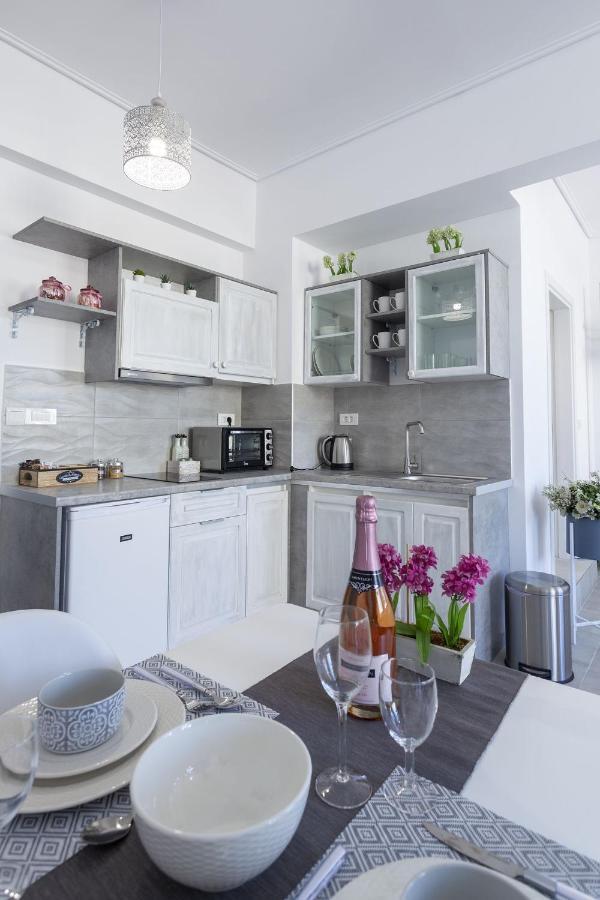 Fedias Luxury Flat Psyrri Square Apartment เอเธนส์ ภายนอก รูปภาพ